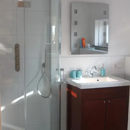 Het Koetshuis Bed & Breakfast Hazerswoude-Dorp